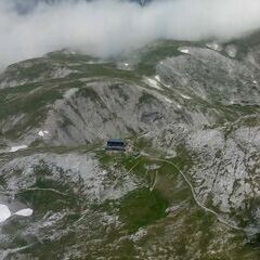 Flugwegposition um 10:09:26: Aufgenommen in der Nähe von Gemeinde Thörl, Österreich in 2324 Meter